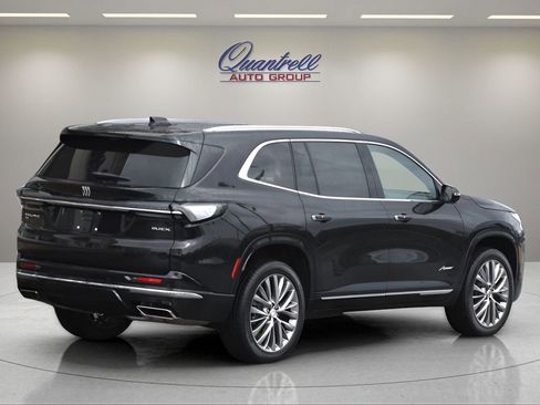 Used 2025 Buick Enclave Avenir w/ Super Cruise Package AWD/4WD image 4