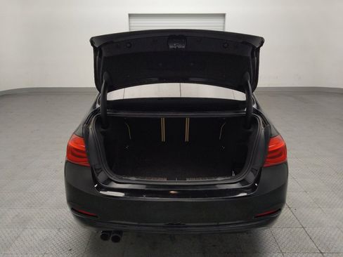 Used 2017 BMW 330i Sedan RWD image 29
