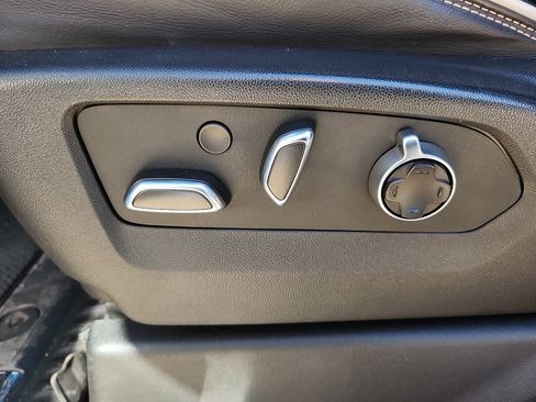 Used 2024 GMC Sierra 1500 AT4X image 15