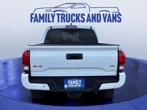 Used 2020 Toyota Tacoma SR image 4