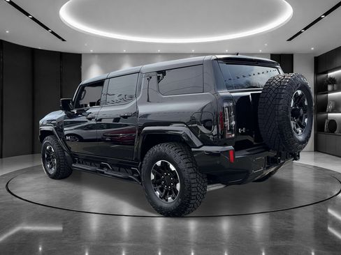 Certified 2024 GMC Hummer EV 2X w/ Extreme Off-Road Package AWD/4WD image 4