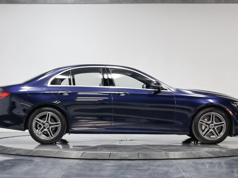 Used 2023 Mercedes-Benz E 350 4MATIC Sedan image 13