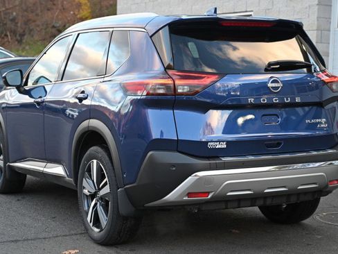 Used 2023 Nissan Rogue Platinum w/ Platinum Premium Package image 7