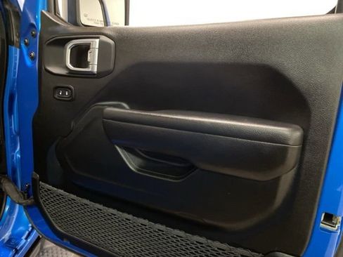 Used 2024 Jeep Wrangler Unlimited image 77