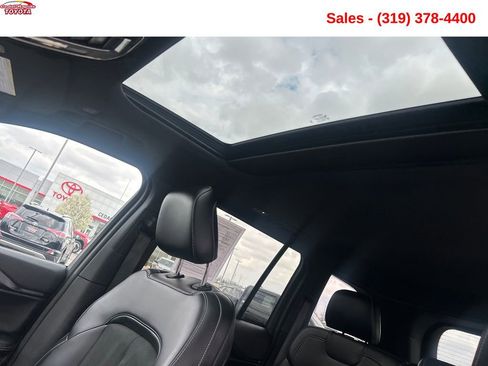 Used 2025 Jeep Grand Cherokee Altitude image 18