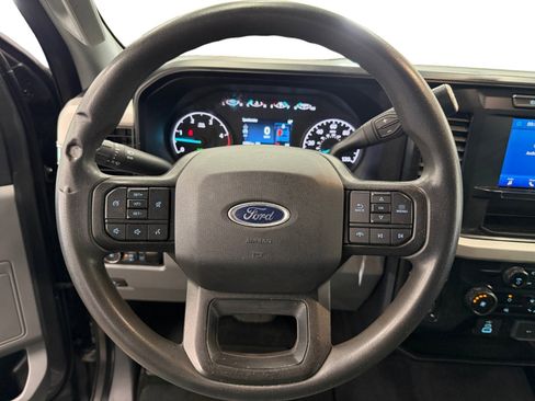 Used 2023 Ford F250 XLT w/ FX4 Off-Road Package image 16