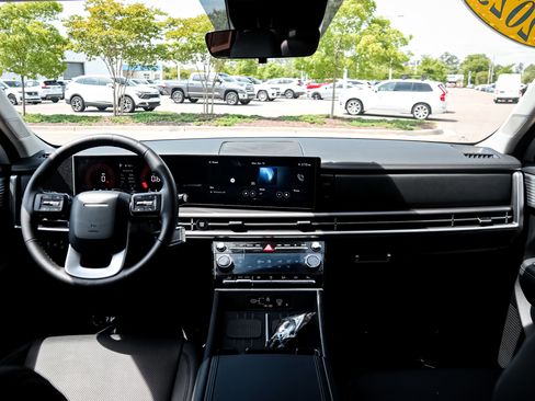 Used 2025 Hyundai Santa Fe XRT image 29