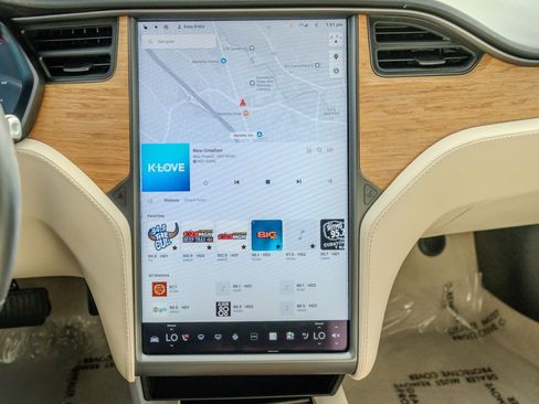 Used 2019 Tesla Model S Long Range image 27