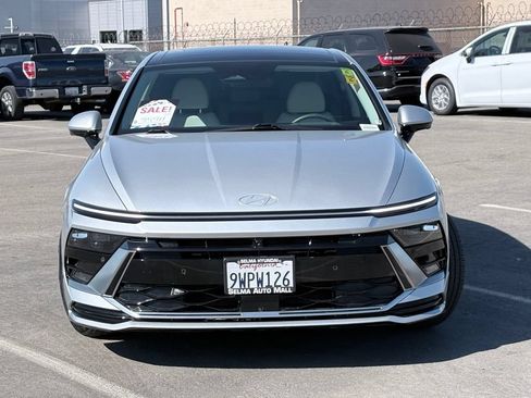 Used 2025 Hyundai Sonata Limited FWD image 3