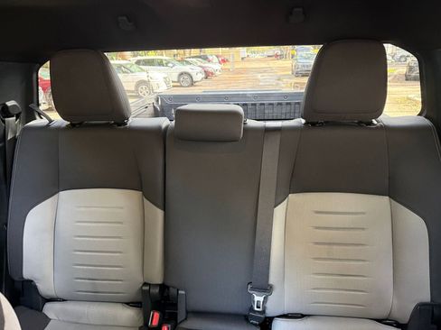 Used 2025 Toyota Tacoma TRD Off-Road image 32