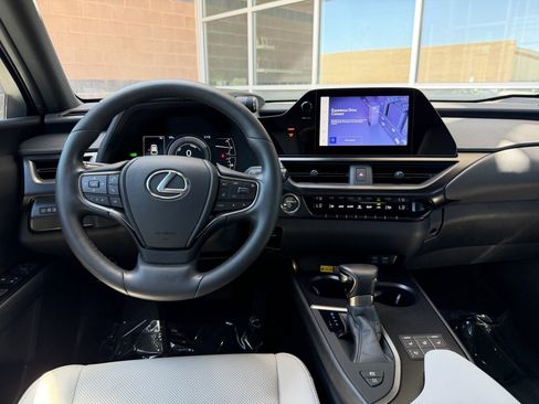 Used 2024 Lexus UX 250h FWD w/ Premium Package image 16