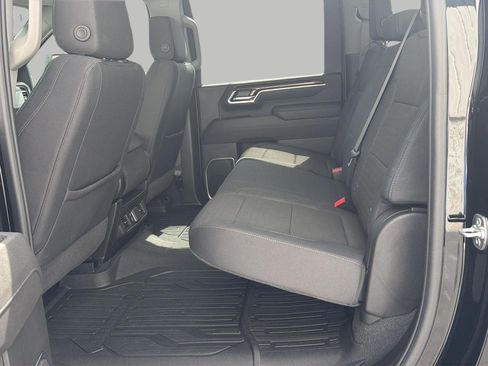 Used 2025 GMC Sierra 2500 SLE w/ SLE Value Package; AWD/4WD image 29