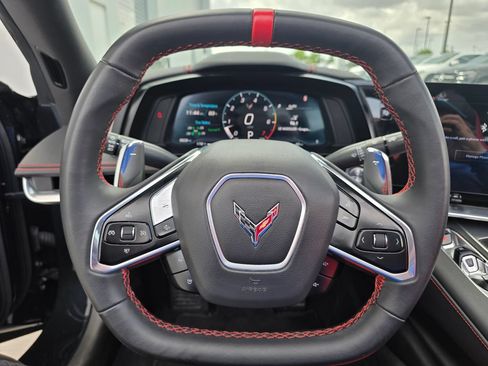 Used 2024 Chevrolet Corvette Stingray Coupe w/ Z51 Performance Package RWD image 18