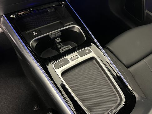 New 2025 Mercedes-Benz GLA 250 4MATIC image 33