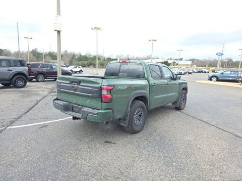 Used 2026 Nissan Frontier PRO-4X w/ Pro-4x Convenience Package image 3