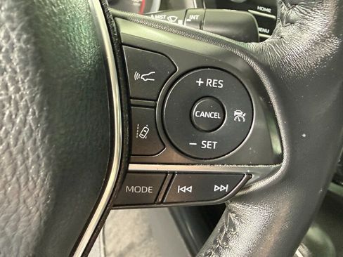 Used 2019 Toyota Camry XSE FWD image 21