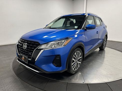 Used 2021 Nissan Kicks SV FWD image 6