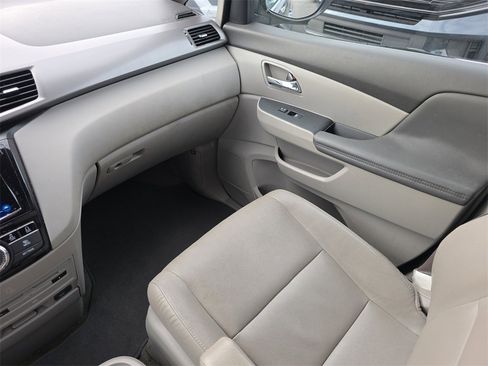 Used 2016 Honda Odyssey EX-L image 17