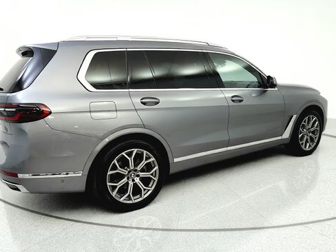 Used 2025 BMW X7 xDrive40i AWD/4WD image 7