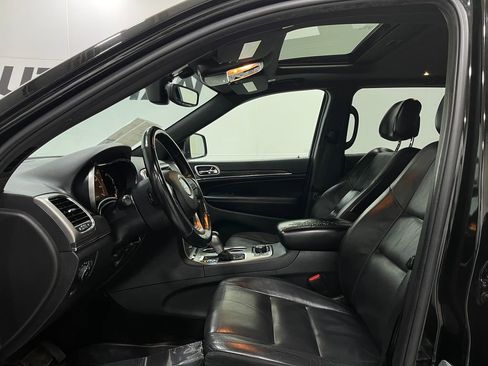 Used 2018 Jeep Grand Cherokee Limited image 14