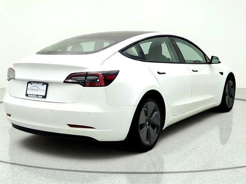 Used 2021 Tesla Model 3 Standard Range Plus RWD image 5