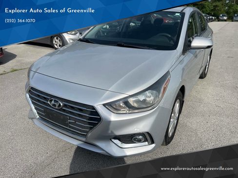 Used 2021 Hyundai Accent SEL FWD image 1