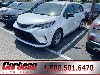 Used 2023 Toyota Sienna LE