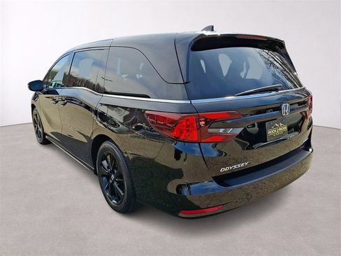 Used 2023 Honda Odyssey Sport image 5