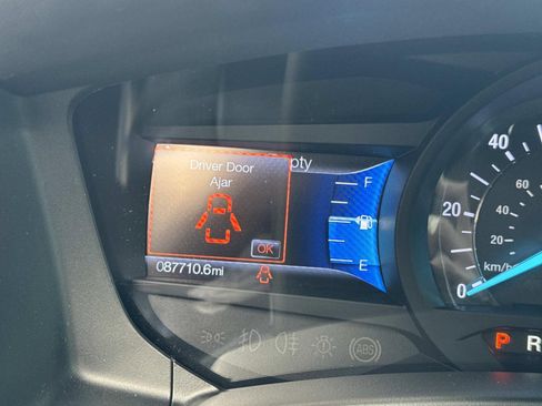 Used 2015 Ford Expedition EL Platinum image 27