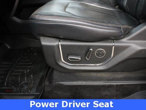 Used 2018 Ford Expedition Max Platinum image 4