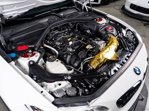 Used 2017 BMW M2 RWD image 40