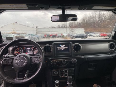 Used 2022 Jeep Gladiator Willys image 7