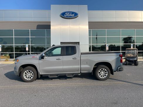 Used 2024 Chevrolet Silverado 1500 LT AWD/4WD image 1
