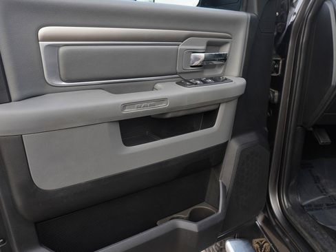 Used 2014 RAM 3500 Big Horn image 22