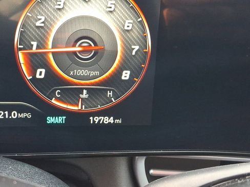 Certified 2023 Hyundai Elantra Limited image 23