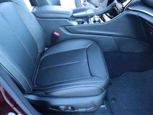 New 2025 Jeep Grand Cherokee L Limited w/ Luxury Tech Group II image 16