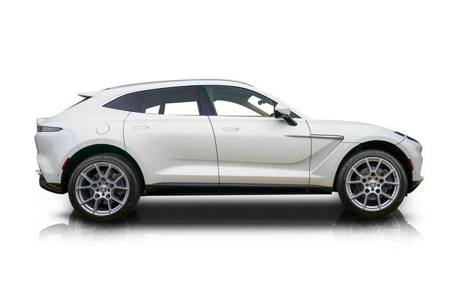 Used 2021 Aston Martin DBX AWD/4WD image 2