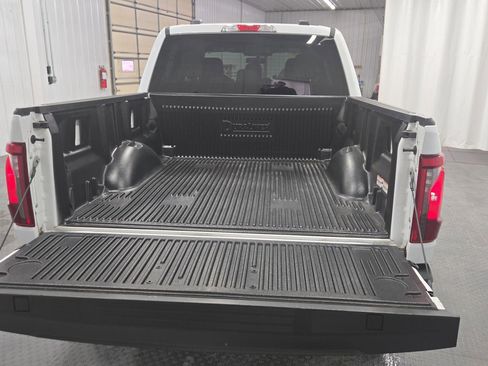 Used 2024 Ford F150 XLT w/ Tow/Haul Package image 9