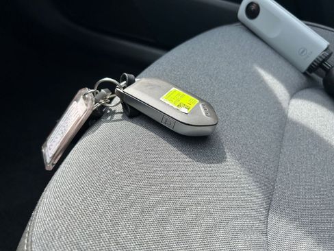 Used 2025 Kia K4 FWD image 18