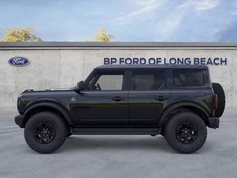 New 2026 Ford Bronco Outer Banks w/ Sasquatch Package AWD/4WD image 3