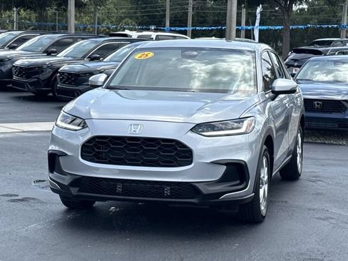 Used 2025 Honda HR-V LX image 13