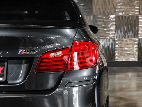 Used 2014 BMW M5 RWD image 54