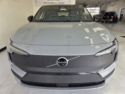 New 2026 Volvo EX30 Cross Country Ultra w/ Protection Package image 5