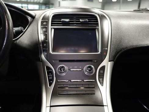 Used 2016 Lincoln MKX Premiere AWD/4WD image 24