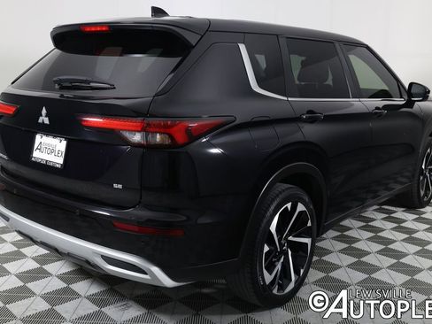 Used 2024 Mitsubishi Outlander SE FWD image 5