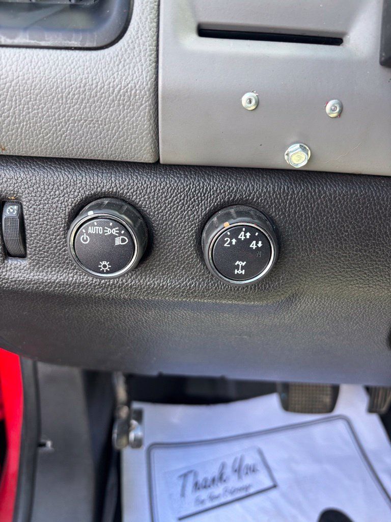 Used 2016 Chevrolet Colorado LT AWD/4WD image 15