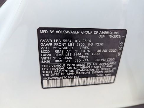 Certified 2026 Volkswagen Atlas Cross Sport SE FWD image 29