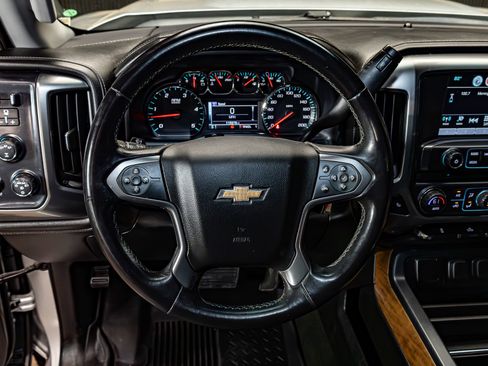 Used 2017 Chevrolet Silverado 2500 LTZ image 15