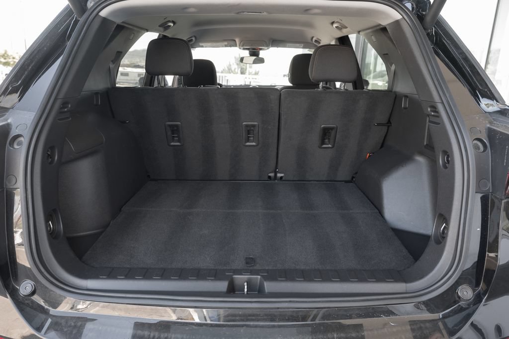Used 2024 Chevrolet Equinox LT FWD image 37