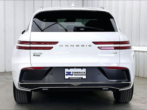 Used 2026 Genesis GV70 2.5T AWD/4WD image 4